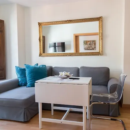 Tuguest Elvira 21 Apartmán
